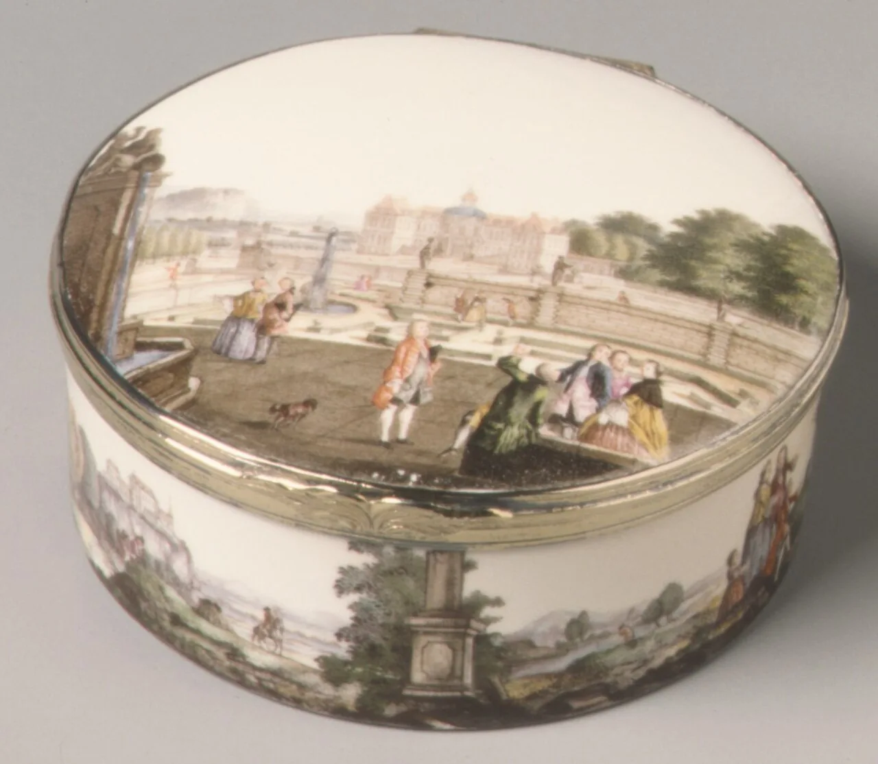 Porcelain snuffbox, Imperial Porcelain Factory, 1750s